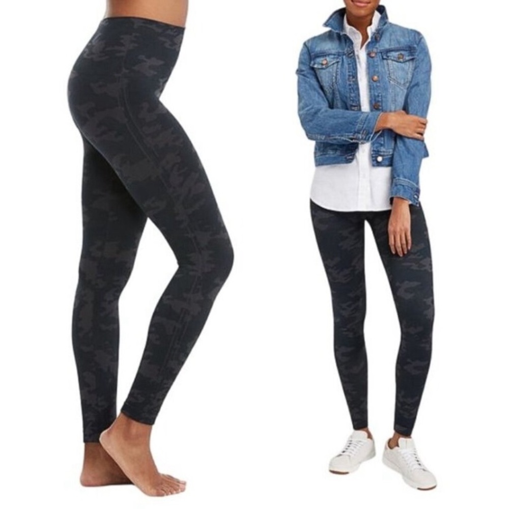SPANX NWT Look at Me Now Seamless Leggings, Black Camo S (2-4)